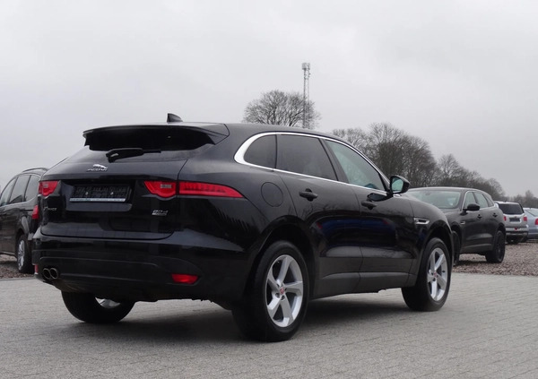 Jaguar F-Pace cena 89999 przebieg: 216000, rok produkcji 2016 z Stęszew małe 191